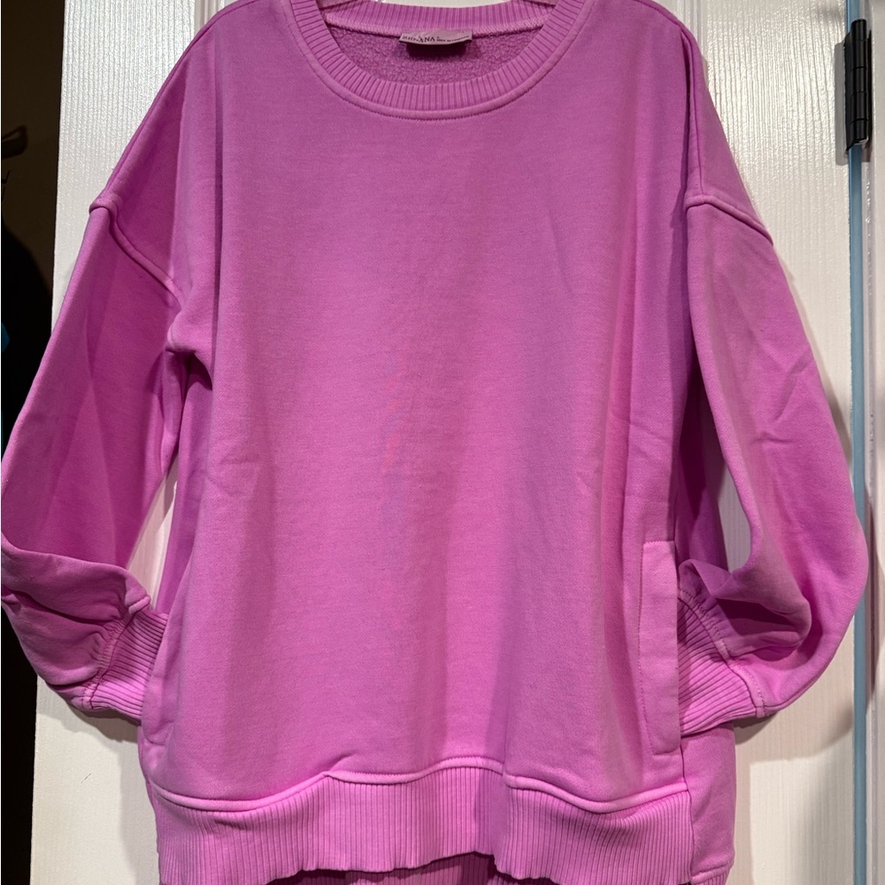 New Zenana Outfitters Vibrant Pink Sweatshirt Size Small. Mauve in color